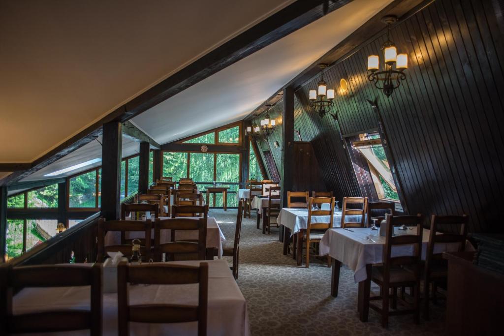 Sala restaurantului